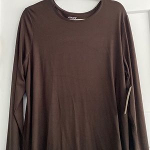 New with tag. Chicos brown long sleeve ultimate tee.  Xl